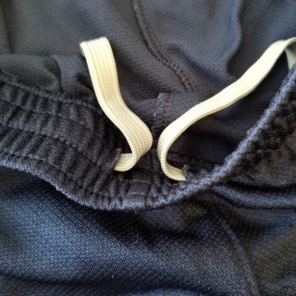 Old Navy Active Go Dry Shorts Blue on Blue S EUC - Picture 4 of 8